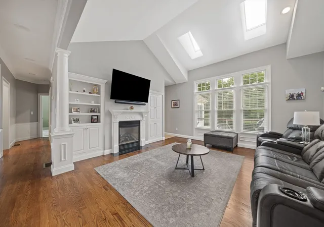 3rd image of 894 Liberty Street #9, Braintree, MA 02184 | MLS# 73559178
