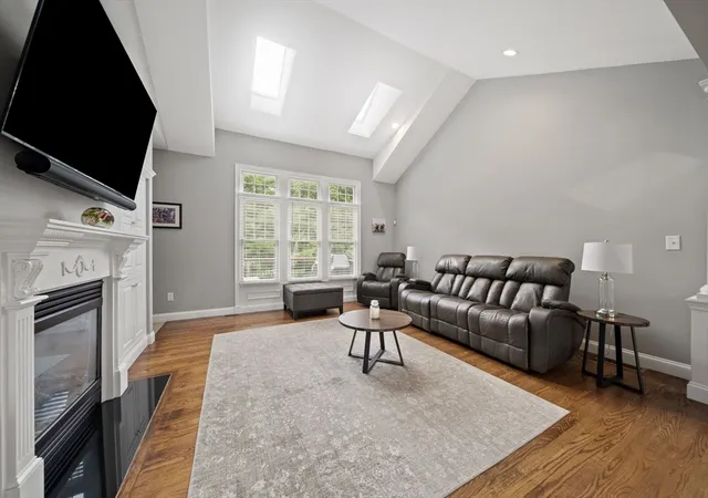 4th image of 894 Liberty Street #9, Braintree, MA 02184 | MLS# 73559178