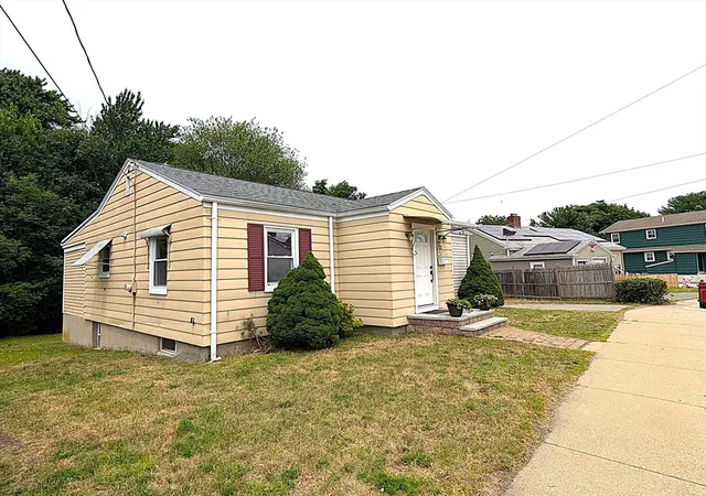 2nd image of 21 Stanwood St, Lynn, MA 01904 | MLS# 73557196