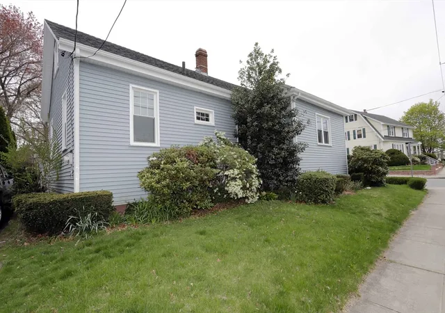 Homes for sale in Fall River, MA | 79 Woodlawn St, Fall River, MA 02720 | MLS# 73510196