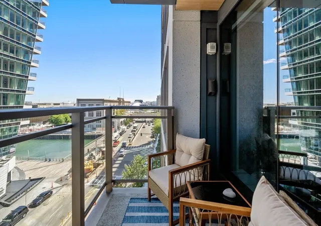 Homes for sale in Boston, MA | 133 Seaport Boulevard #716, Boston, MA 02210 | MLS# 73505345