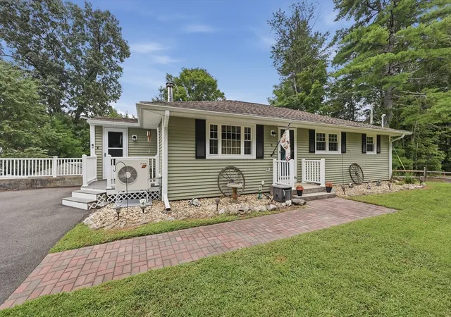 Photo 1 of Single family home for sale at 4 Olive Dr, Leominster, MA 01453 | MLS# 73567233 | Listing updated on 2026-09-17