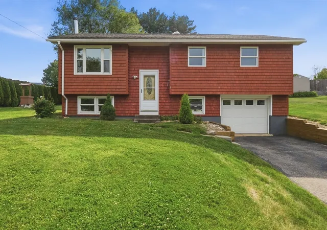 Homes for sale in Spencer, MA | 6 Old Farm Road, Spencer, MA 01562 | MLS# 73539308