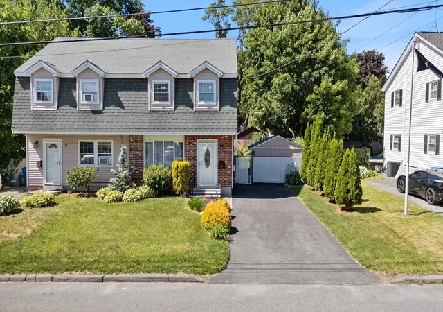 Homes for sale in Lawrence, MA | 9 Marie Ln #9, Lawrence, MA 01843 | MLS# 73545100
