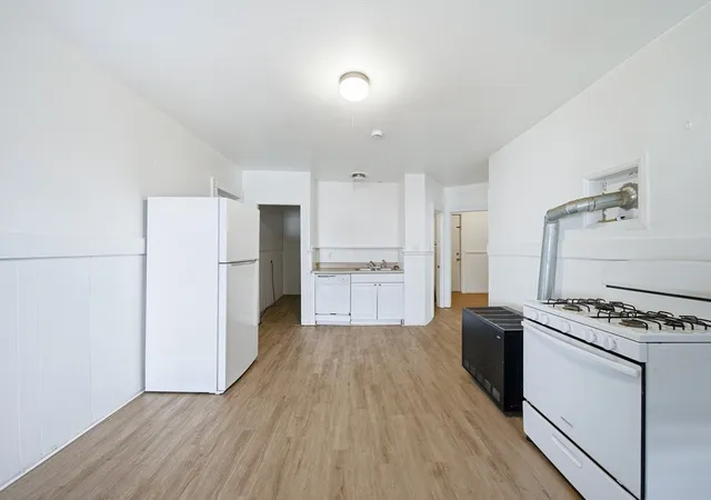 Listing Photo 4 - Condo for sale in building located at 119 Woodland St, Fitchburg, MA 01420