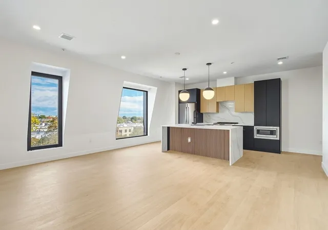 2nd image of 22 High Street #6, Dorchester, MA 02122 | MLS# 73553813