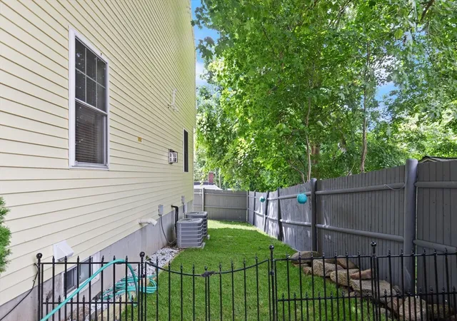 Homes for sale in Salem, MA | 142 Bridge Street #1, Salem, MA 01970 | MLS# 73549200
