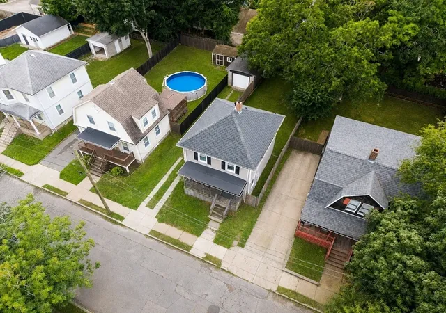 1st image of 81 Beech St, New Bedford, MA 02740 | MLS# 73567352