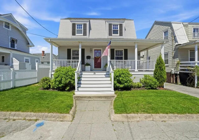 Homes for sale in Hull, MA | 26 Manomet Ave, Hull, MA 02045 | MLS# 73532331