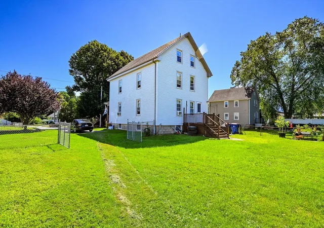 Photo 3 of Sale Pending at 24 Atlas St, Fairhaven, MA 02719 | MLS# 73570084 | Listing updated on 2026-09-16