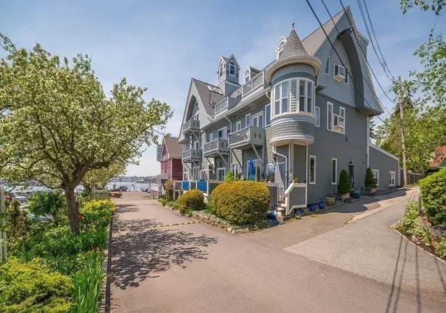 Listing Photo 4 - Condo for sale in building located at 5 Pirates Ln, Gloucester, MA 01930 - Unit #11