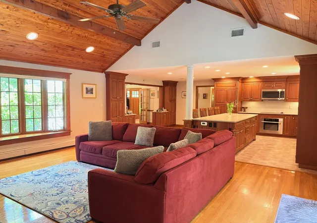 Homes for sale in Walpole, MA | 19 Bubbling Brook Rd, Walpole, MA 02081 | MLS# 73548055