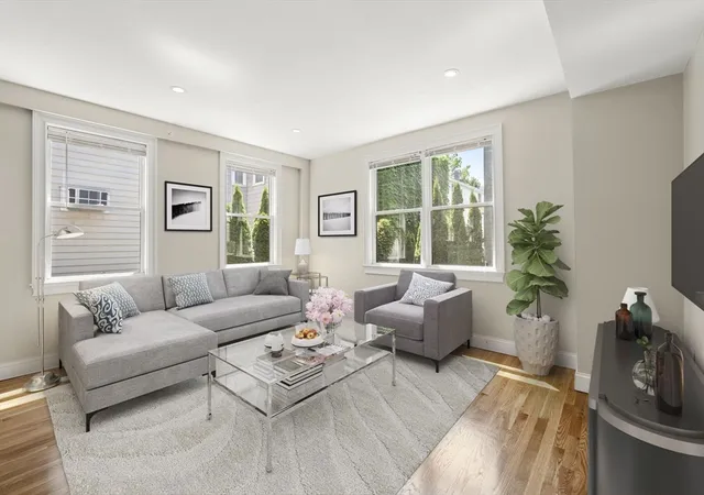 Listing Photo 3 - Condo for sale in building located at 11 8th, Cambridge, MA 02141 - Unit #2