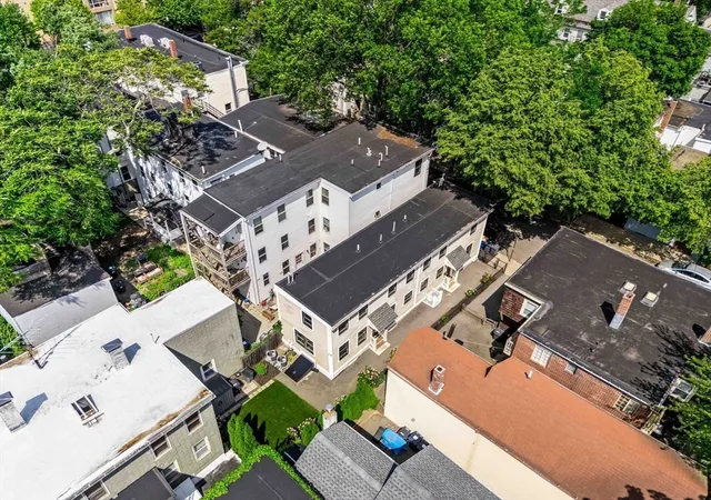 Listing Photo 4 - Condo for sale in building located at 11 8th, Cambridge, MA 02141 - Unit #2