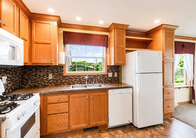 Homes for sale in Winchendon, MA | 52 Peggi Lane, Winchendon, MA 01475 | MLS# 73537312