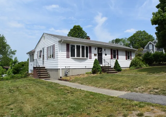 Homes for sale in Somerset, MA | 175 High St, Somerset, MA 02726 | MLS# 73534069