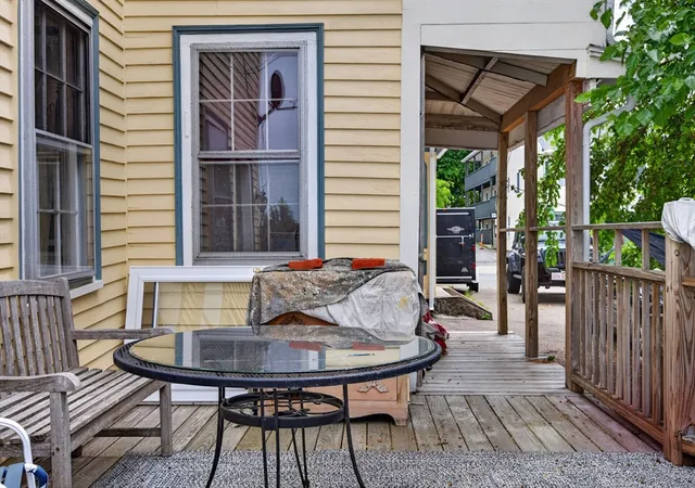 4th image of 328-330 Cabot St, Beverly, MA 01915 | MLS# 73541603