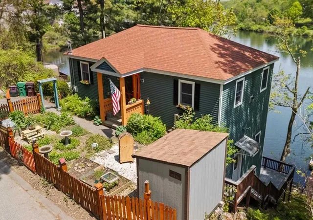 Photo 2 of Single family home for sale at 212 Grove St, Clinton, MA 01510 | MLS# 73566955 | Listing updated on 2026-08-26