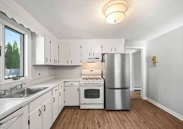 Photo 3 of Sale Pending at 31 Homestead Circle, Hamilton, MA 01982 | MLS# 73569138 | Listing updated on 2026-09-15