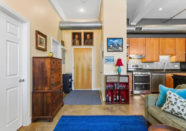 Homes for sale in Chelsea, MA | 960 Broadway, Chelsea, MA 02150 | Houzeo