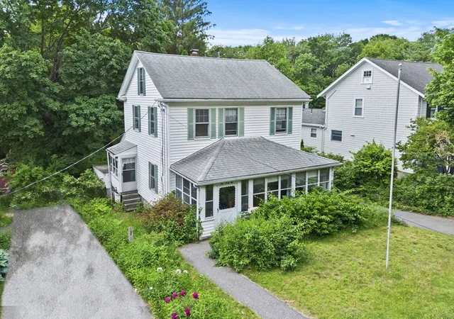 1st image of 242 Lincoln Street, Lexington, MA 02421 | MLS# 73536069