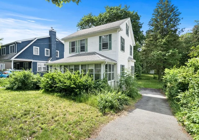 Photo 3 of Single family home for sale at 242 Lincoln St, Lexington, MA 02421 | MLS# 73536069 | Listing updated on 2026-09-18