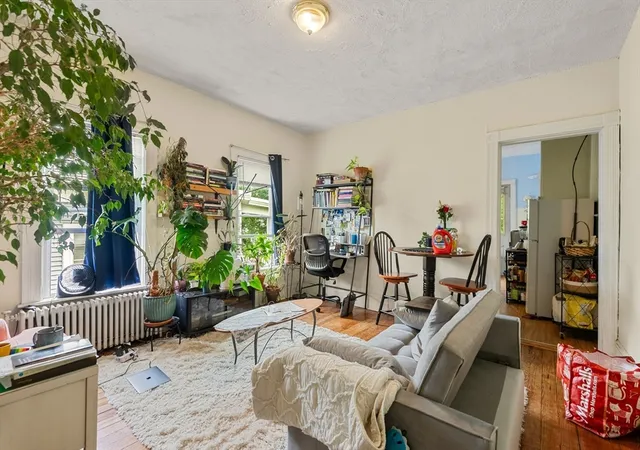 Listing Photo 4 - Condo for sale in building located at 185-187 Lowell St, Somerville, MA 02144