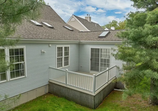 Homes for sale in Hampton, NH | 20 Hampton Meadows #20, Hampton, NH 03842 | MLS# 73522787