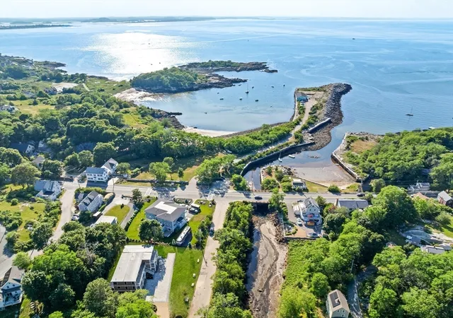 Listing Photo 5 - Condo for sale in building located at 3 Colburn St, Gloucester, MA 01930 - Unit #1