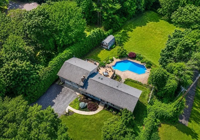 Homes for sale in Grafton, MA | 28 R Woodside Dr, Grafton, MA 01519 | MLS# 73542714