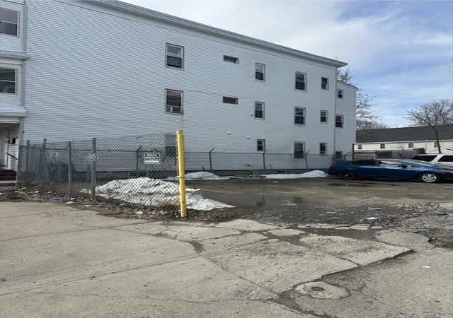 1st image of 267 269 Water St, Lawrence, MA 01841 | MLS# 73541621