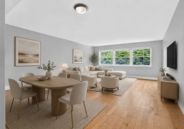 3rd image of 1600 Beacon St #1009, Brookline, MA 02446 | MLS# 73554120