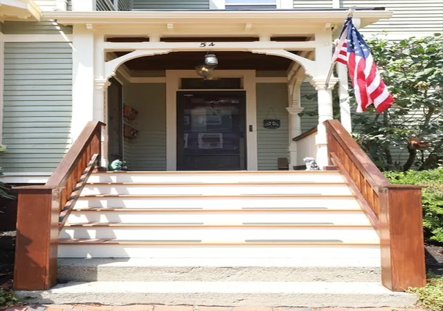 3rd image of 54 Bromfield St, Newburyport, MA 01950