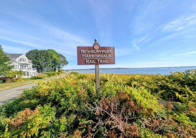 5th image of 54 Bromfield St, Newburyport, MA 01950