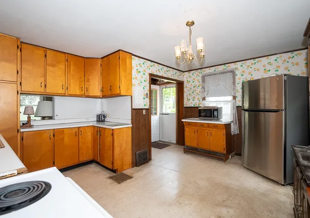Homes for sale in North Oxford, MA | 22 Comins Rd, North Oxford, MA 01537 | MLS# 73547388