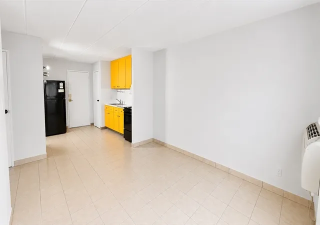 5th image of 126 Beaver St #4, Framingham, MA 01702 | MLS# 73551621