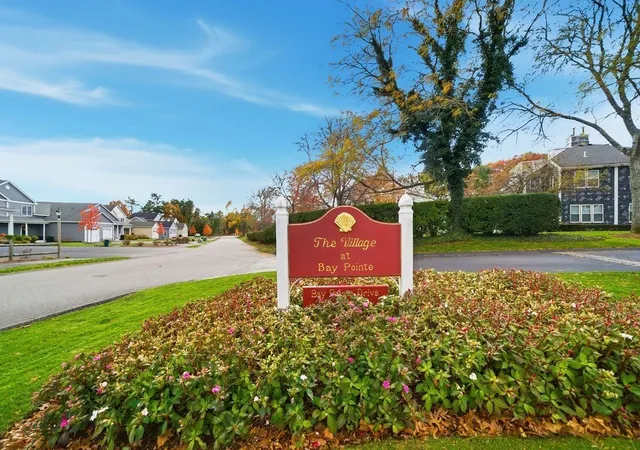 2nd image of 69 Bay Pointe Dr Ext #69, Buzzards Bay, MA 02532 | MLS# 73453816