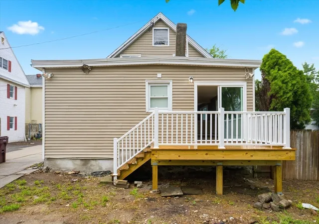 4th image of 111 Liberty St, Lowell, MA 01851 | MLS# 73559940
