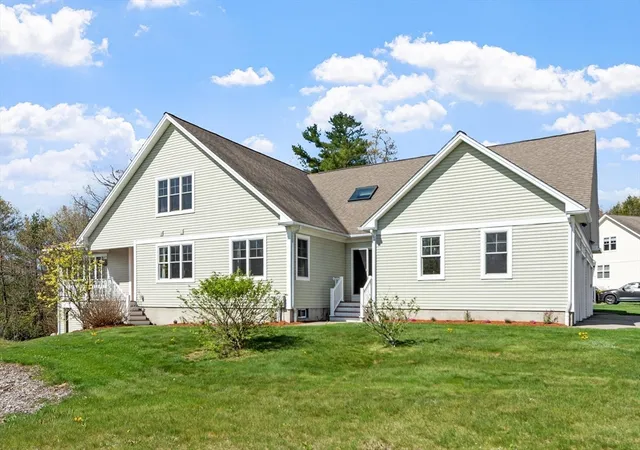 Homes for sale in Leicester, MA | 20 Victoria Dr #20, Leicester, MA 01542 | MLS# 73528888