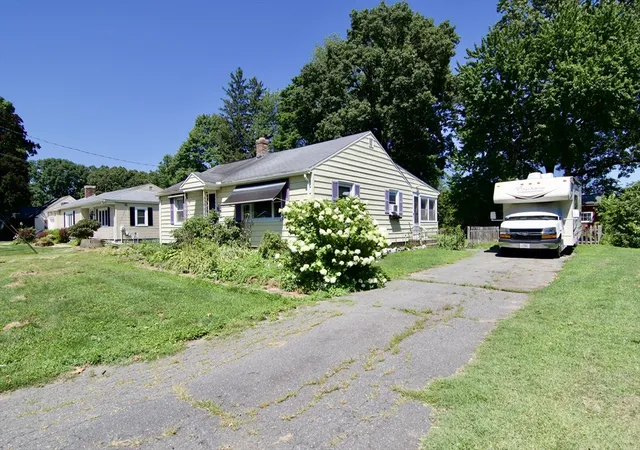 2nd image of 37 Philip St, Ludlow, MA 01056 | MLS# 73555580