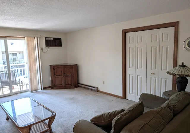 3rd image of 41 West Summit Street #31, South Hadley, MA 01075 | MLS# 73545330