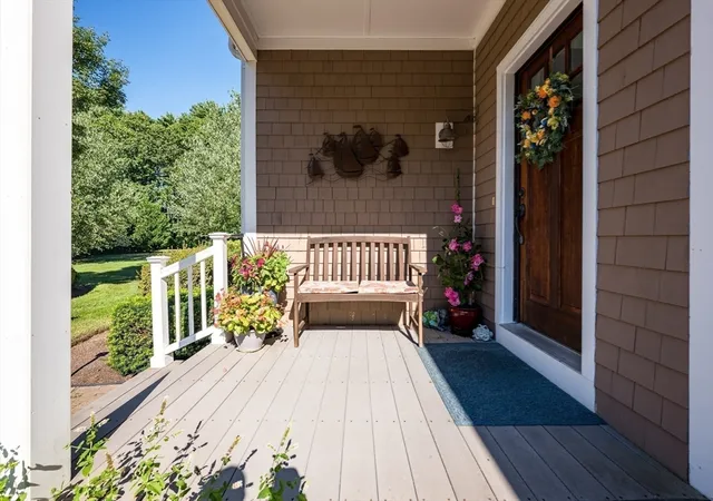 Photo 3 of Condo for sale at 20 Hathaway Pond Circle #20, Rochester, MA 02770 | MLS# 73569509 | Listing updated on 2026-10-01