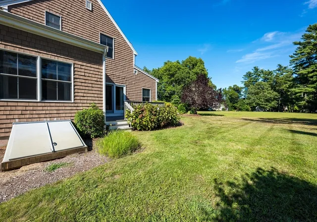 Photo 4 of Condo for sale at 20 Hathaway Pond Circle #20, Rochester, MA 02770 | MLS# 73569509 | Listing updated on 2026-10-01