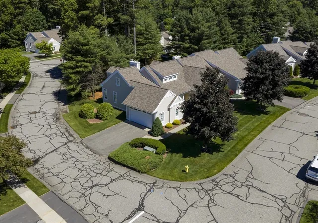 Homes for sale in Wilbraham, MA | 10 High Pine Circle, Wilbraham, MA 01095 | Houzeo