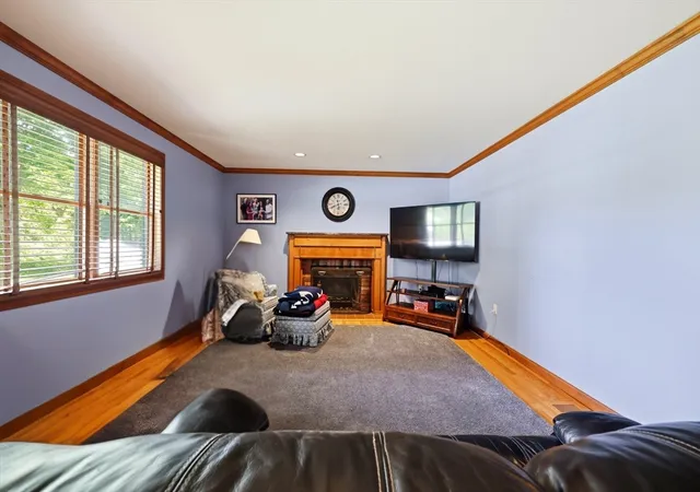 Homes for sale in Wilbraham, MA | 2 Christopher Cir, Wilbraham, MA 01095 | MLS# 73528892