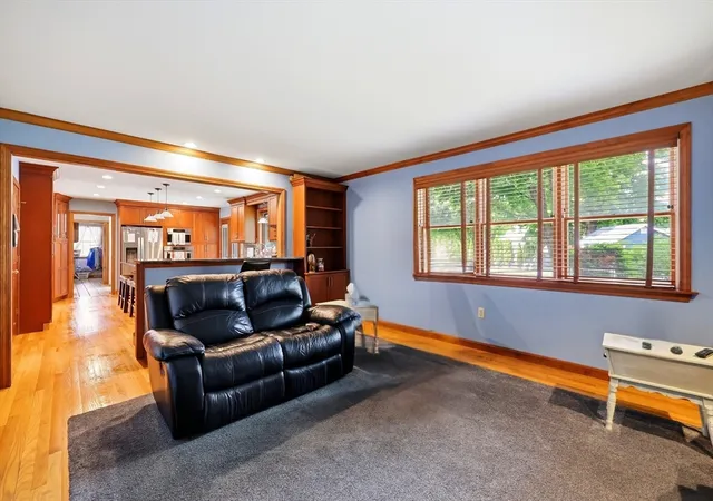 Homes for sale in Wilbraham, MA | 2 Christopher Cir, Wilbraham, MA 01095 | MLS# 73528892