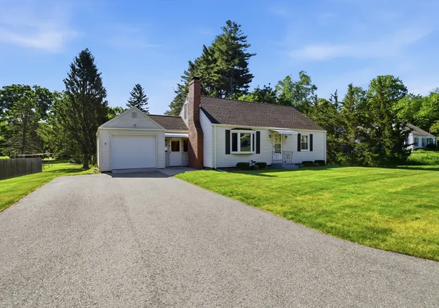 Homes for sale in East Longmeadow, MA | 315 Porter Road, East Longmeadow, MA 01028 | MLS# 73534927