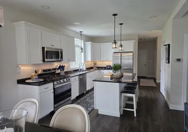 2nd image of 10 Wisteria Ln, Maynard, MA 01754 | MLS# 73566823