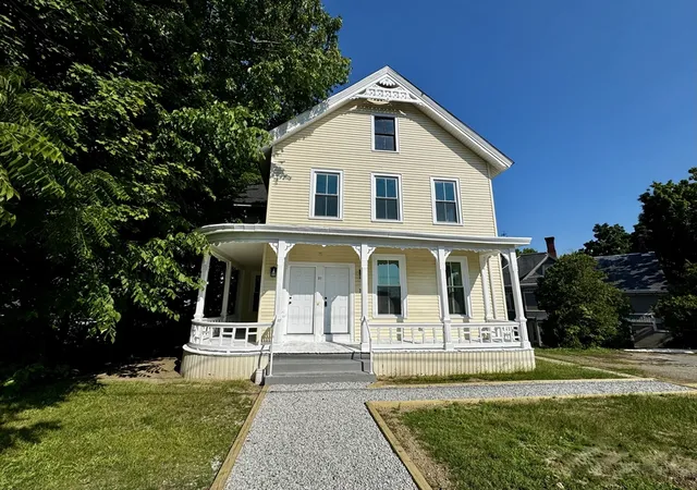 2nd image of 37 Oakes Ave, Southbridge, MA 01550 | MLS# 73553152