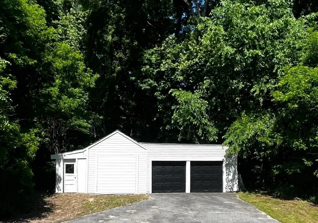 2nd image of 214 216 River Road East, Berlin, MA 01503 | MLS# 73530677